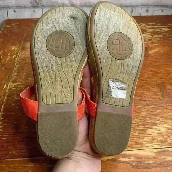 Dana Buchman Erica Mango Cork Sandal - Size 8. - Picture 5 of 7